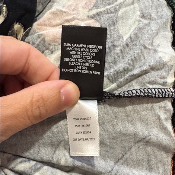 Torrid Culotte Jumpsuit in Super Soft Floral Black SZ 1X NWT - Picture 8 of 8